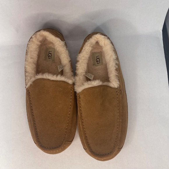 UGG Ascot Slipper suede with rubber sole color chestnut Size 12